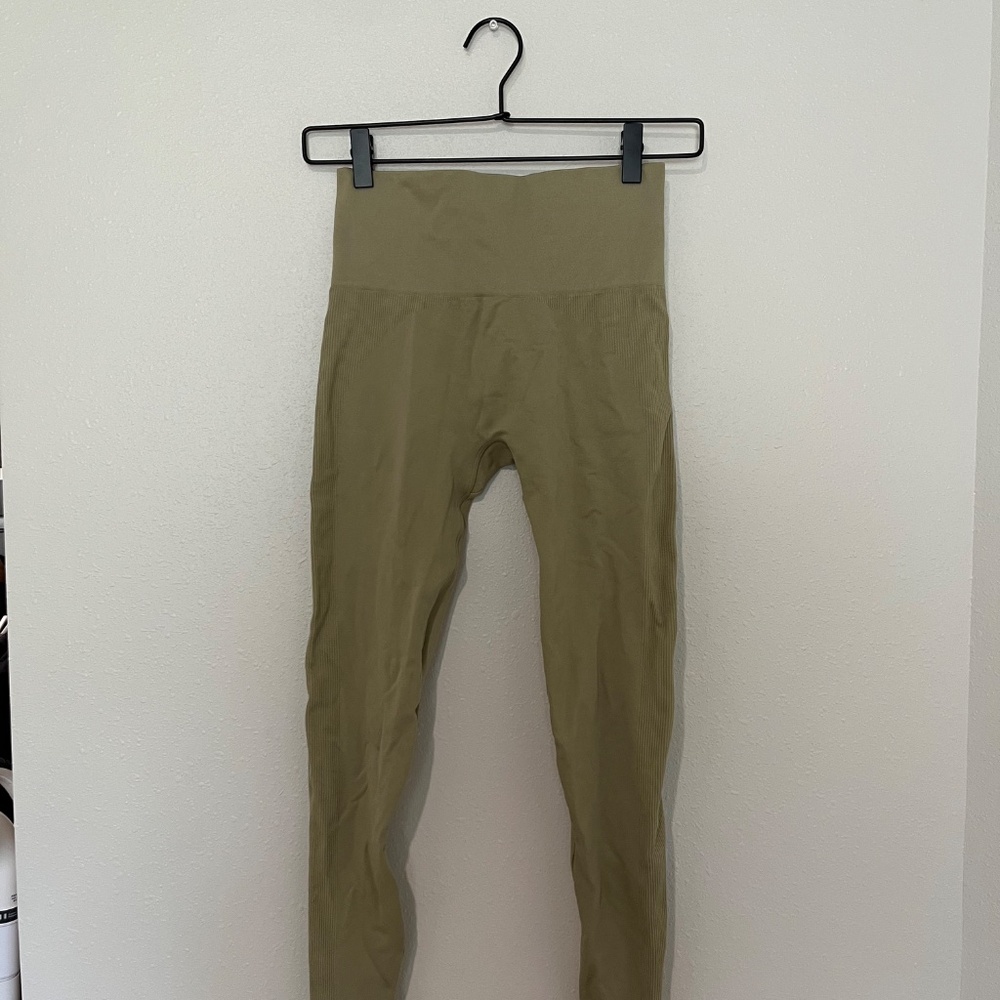 Set Active by Madelyn Cline Leggings